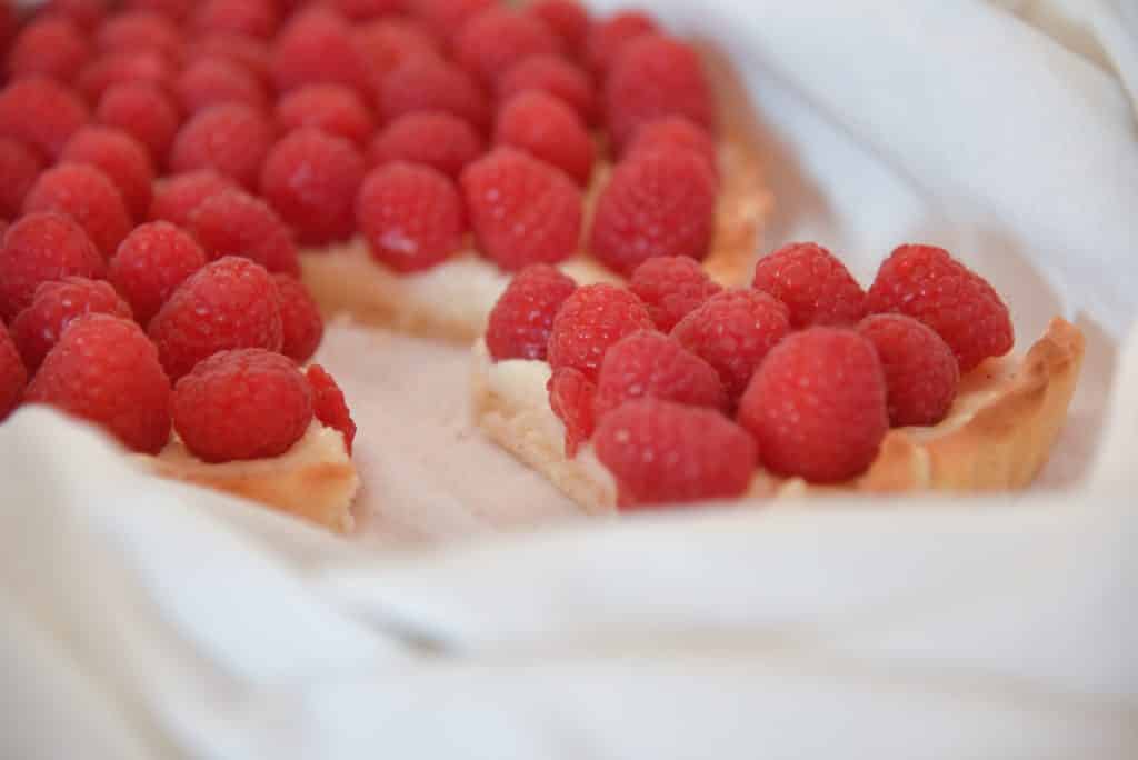 Obsttarte mit Puddingfüllung glutenfrei